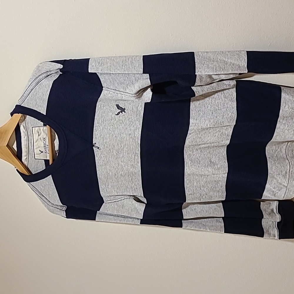American Eagle Lomg Sleeve Shirt